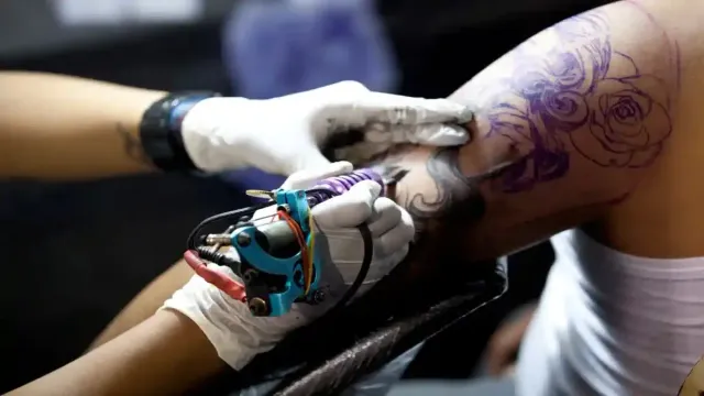 Tattoos: 15 రోజుల్లోగా టాటూలు తొలగించాలి.. పోలీస్‌ శాఖ కీలక ఆదేశం