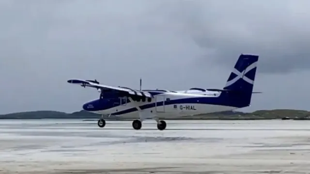 Airport: ఈ ప్రాంతంలో ఏకంగా రన్‌వే దానంతట అదే మాయం అవుతుంది