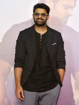 100కోట్లకు పైగా రెమ్యునరేషన్ తీసుకుంటున్న సౌత్ హీరోలు