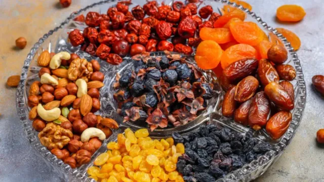 Summer Tips : వేసవిలో ఏ డ్రై ఫ్రూట్స్‌ తినాలి.. వాటిని ఎలా..ఎంత తినాలో తెలుసా!