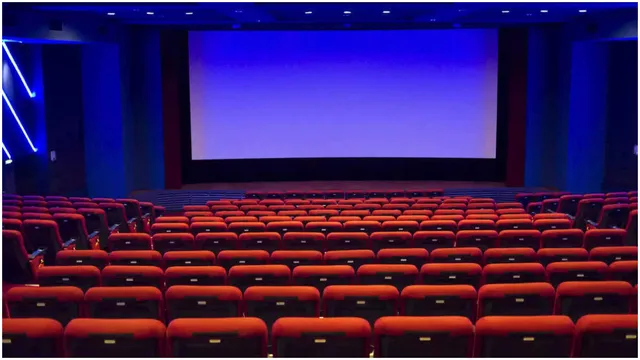 Breaking : సినీ లవర్స్ కి బ్యాడ్ న్యూస్.. 10 రోజులు థియేటర్స్ బంద్!