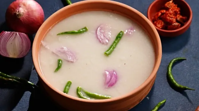 Porridge Benefits: రోజూ గంజి తాగడం వల్ల కలిగే ప్రయోజనాలు ఇవే.. కడుపు సంబంధిత సమస్యలకు దివ్యౌషధం!