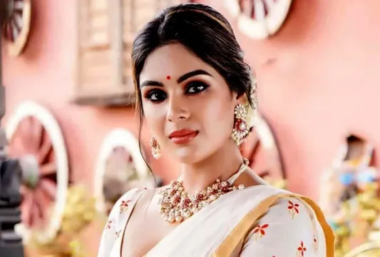 Samyuktha Menon : ప్లాప్ హీరోతో జత కట్టనున్న సంయుక్త మీనన్?