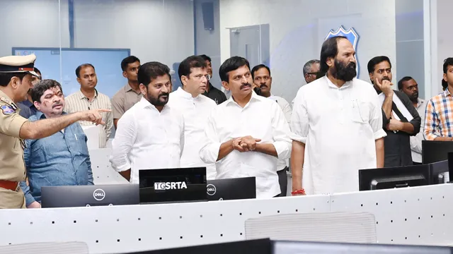 Telangana: కమాండ్ కంట్రోల్‌ సెంటర్‌లో సీఎం, మంత్రులు.. అధికారులకు కీలక ఆదేశాలు