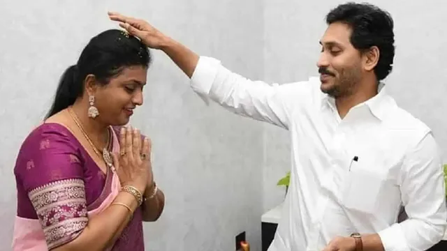 YS Jagan-Roja : ఓటమి తర్వాత తొలిసారి జగన్ ను కలిసిన రోజా.. ఆ నేతలపై ఫిర్యాదు?