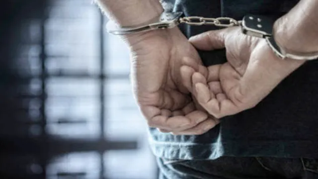 Indians: శ్రీలంకలో 137 మంది భారతీయుల అరెస్ట్...!