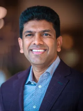 లోక్ సభలో టాప్-10 రిచెస్ట్ ఎంపీలు వీరే!