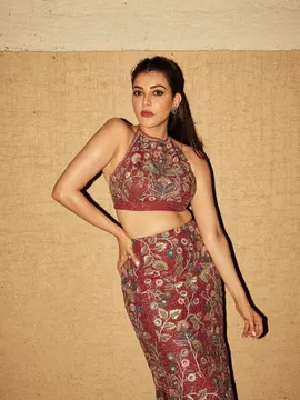 మిత్రబింద లేటెస్ట్ స్టన్నింగ్ పిక్స్..!