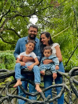 ఫ్యామిలీతో చిల్‌ అవుతున్న లాస్య.!