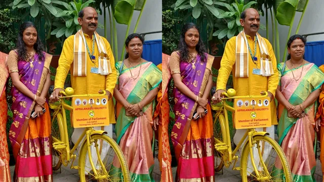 MP: పార్లమెంట్‌కు సైకిల్‌పై వెళ్లిన ఎంపీ.. వీడియో వైరల్..!