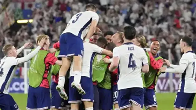 Euro Cup 2024 : యూరోకప్ లో వరుసగా రెండోసారి ఫైనల్స్ లోకి దూసుకు పోయిన ఇంగ్లాండ్.. 