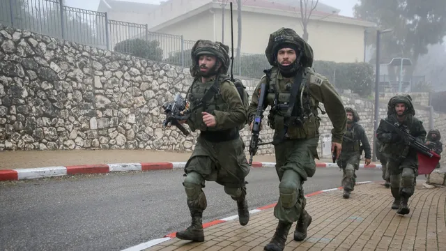 Israel- Hamas: గాజాలో కొనసాగుతున్న యుద్ధం.. ఇజ్రాయెల్ కీలక నిర్ణయం
