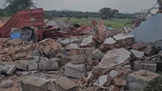 Indoor Shuttle Court : రాత్రికి రాత్రే షెటిల్ కోర్ట్ నేలమట్టం.. పుంగనూరులో కొత్త టెన్షన్!