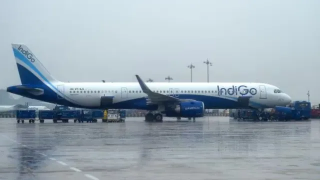 Flights Delayed: చెన్నైలో భారీ వర్షాలు.. 31 విమానలు రద్దు!