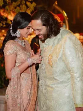 అనంత్ అంబానీ పెళ్లిలో మెరిసిన క్రికెటర్స్ వీళ్ళే!