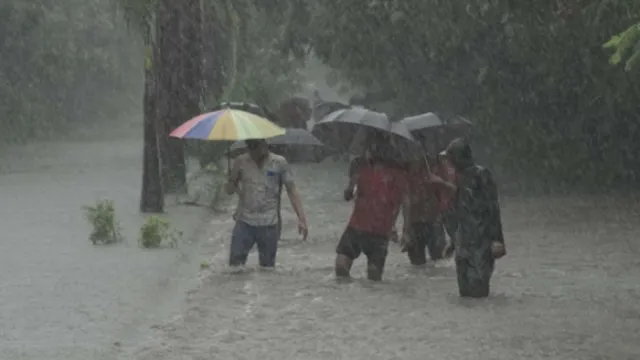 Rain Alert: రాష్ట్రంలో ఐదు రోజుల పాటు భారీ వర్షాలు..అత్యవసరం అయితేనే బయటకు రండి!