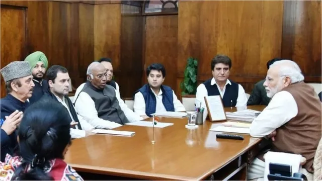 Delhi: అలర్ట్ గా ఉన్నాం.. బంగ్లాదేశ్ పరిస్థితులపై అఖిలపక్ష సమావేశం