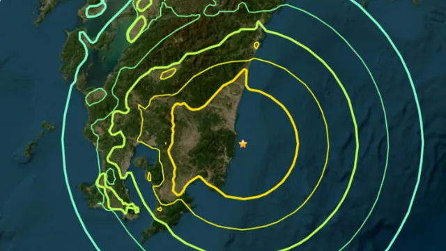 Japan: జపాన్‌కు భారీ భూకంపం, సునామీ భయం