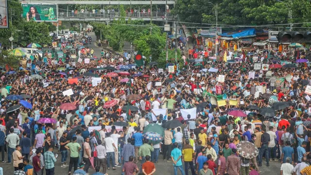 Bangladesh: బంగ్లాదేశ్‌లో అల్లర్లు.. హిందూ మైనార్టీల భారీ ప్రదర్శన