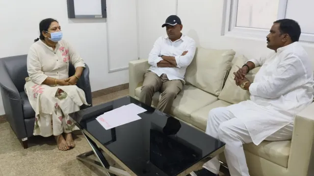 జిట్టా బాలకృష్ణారెడ్డికి కాంగ్రెస్ నేతల పరామర్శ