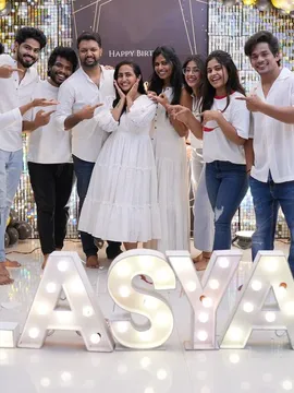 యాంకర్ లాస్య బర్త్ డే పిక్స్ వైరల్..!