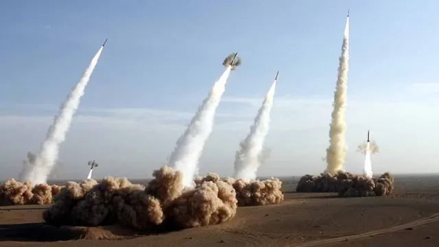 Iran Attack: ఆ దేశాలకు వెళ్ళకండి.. కేంద్రం హెచ్చరిక