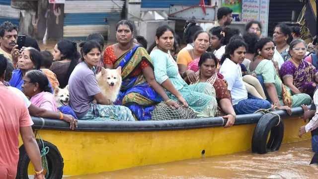 Floods: వరద బాధితులకు నేటి నుంచి నిత్యావసరాల కిట్లు పంపిణీ
