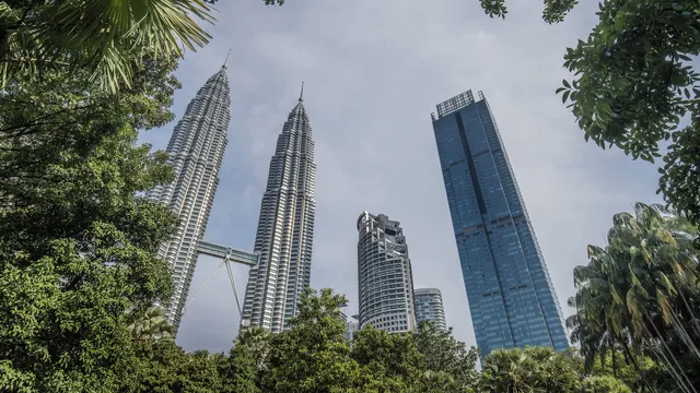 Simon Barnett Appointed General Manager of Four Seasons Hotel Kuala Lumpur