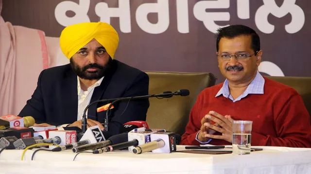 Bhagwant Maan & Arvind Kejriwal (Photo- IANS)