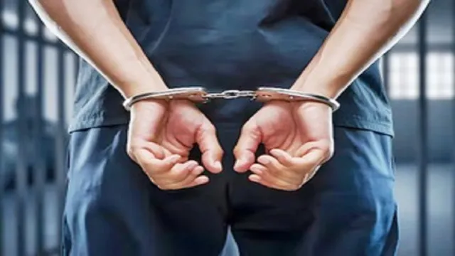 man arrestd for allegedly spying for isi