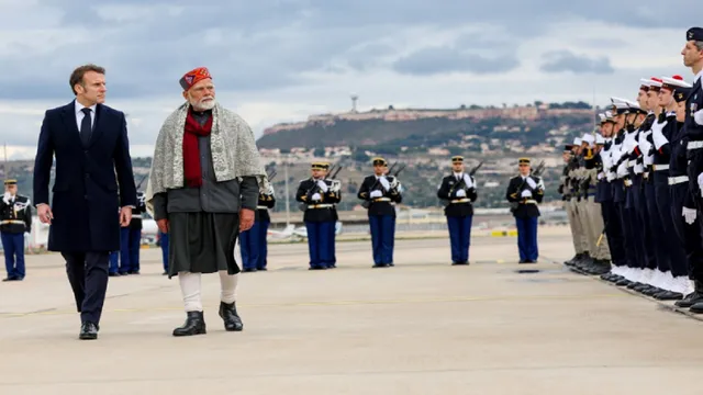 narendra modi and emmanuel macron