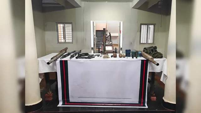 Manipur News, Manipur News in Hindi, Surrender of weapons in Manipur, 99 weapons surrendered मणिपुर न्यूज, मणिपुर न्यूज इन हिंदी