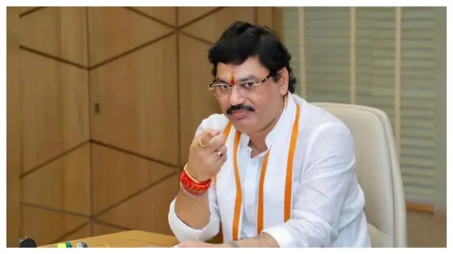 Dhananjay Munde