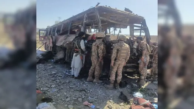 Pakistan attack, pakistan army attack, IED attack, पाकिस्तान हमला, पाकिस्तानी सेना पर हमला,सेना के काफिले पर हमला, बीएलए का हमला, pakistan ied attack, BLA attacks, Baloch liberation army, pakistan army convoy attack,