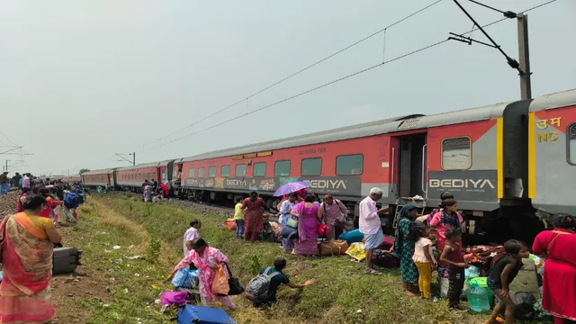 Train Accident in Odisha, Bangalore-Kamakhya AC Superfast Express derails,  11 AC coaches derailed near Nergundi Station,