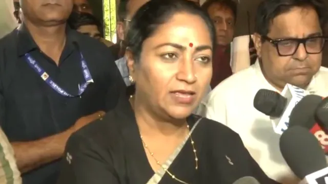 cm rekha gupta warned schools to take actions against them if they harass children and parents 