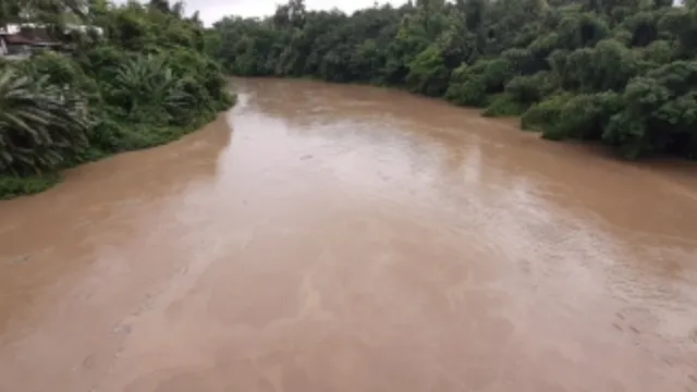 security and flood threats for india as bangladesh in constructing embarkment near tripura