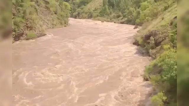 पाकिस्तान, झेलम में जल स्तर बढ़ा, बाढ़ का खतरा, भारत पर आरोप,