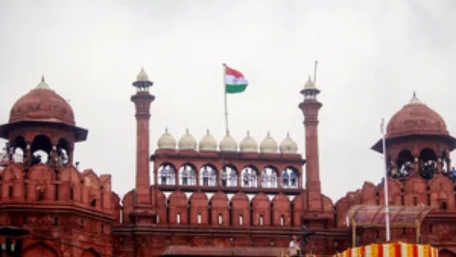 why only lal qila not fatehpur sikri why supreme court comment make a such comment