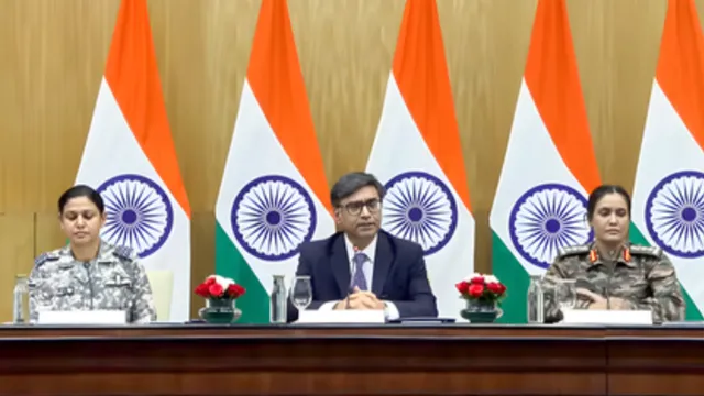what did vyomika singh and sofiya qureshi told about neutralising air defence systen hq in pakistan 