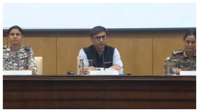 सेना की ब्रीफिंग