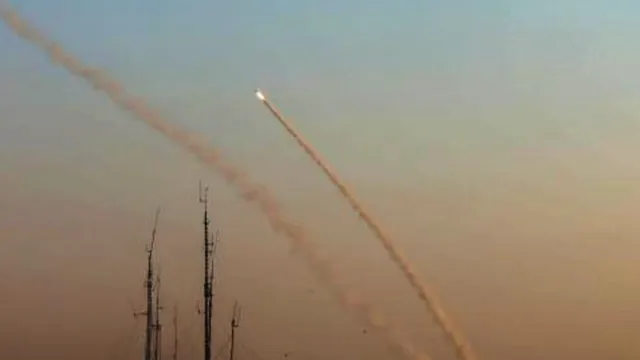 Top news in India, Pakistan air bases targeted, Pahalgam Terror Attack, Operation Sindoor, Indian armed forces, पाकिस्तान के 4 एयरबेस पर हमला, भारत की जवाबी कार्रवाई, 