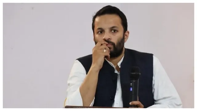  प्रोफेसर अली खान