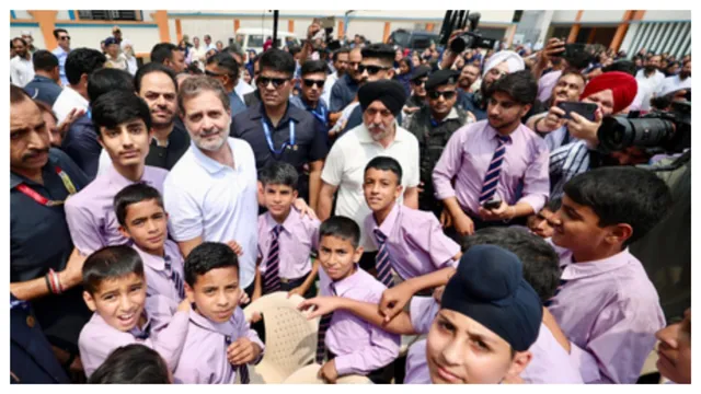  राहुल गांधी 