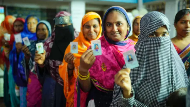 bihar election commission decalre 11 documnets for verificiation of voter aadhar card is not included