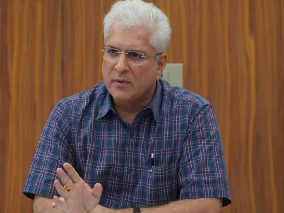 दिल्ली में झंडा फहराने के विवाद के बीच उपराज्यपाल ने आतिशी की जगह कैलाश गहलोत के नाम पर लगाई मुहर