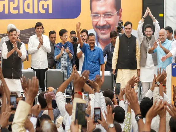 2 दिन बाद छोड़ दूंगा दिल्ली सीएम का पद...,अरविंद केजरीवाल ने की घोषणा- जनता के फैसले तक नहीं बैठूंगा कुर्सी पर