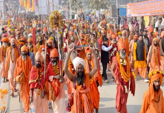 महाकुंभ में अब नहीं होगा 'शाही' और 'पेशवाई' शब्दों का इस्तेमाल, अखाड़ा प्रमुखों ने अकबरकालीन शब्दों को हटाने का लिया निर्णय
