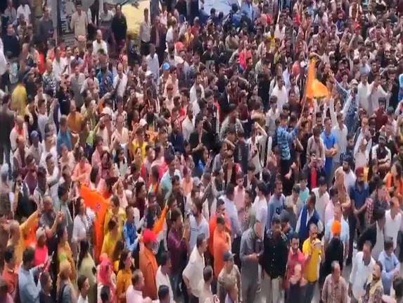 शिमला में क्यों मचा है हंगामा...पुलिस को क्यों करना पड़ा लाठीचार्ज? क्या है संजौली मस्जिद को लेकर विवाद