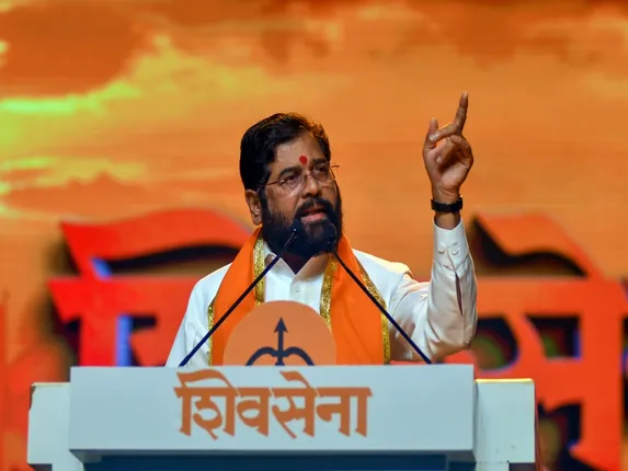 स्विस कंपनी का महाराष्ट्र सरकार को कानूनी नोटिस, 1.58 करोड़ रुपये की बकाया राशि से जुड़ा है मामला